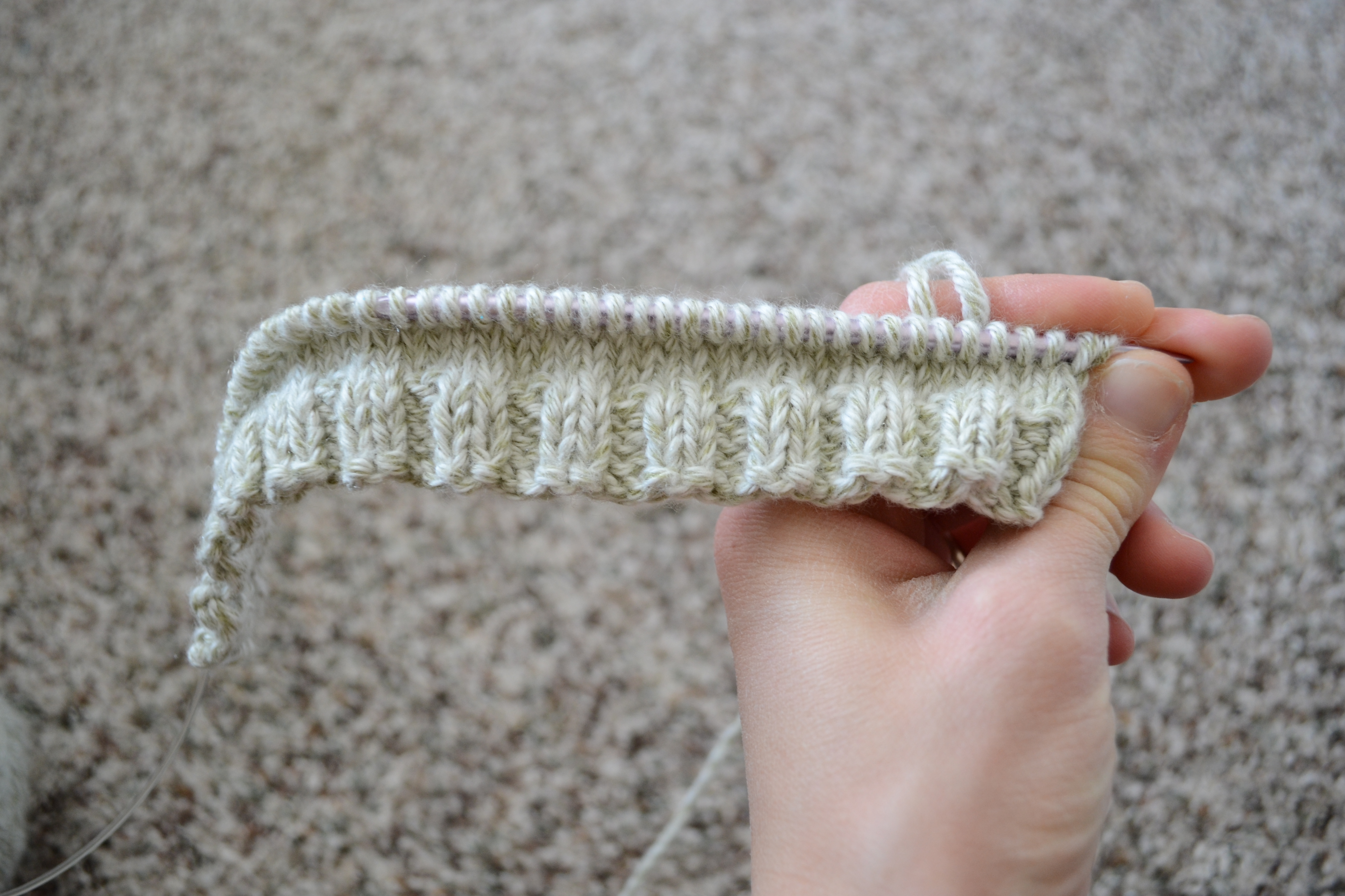 brittstitch.com free knit bonnet pattern and tutorial
