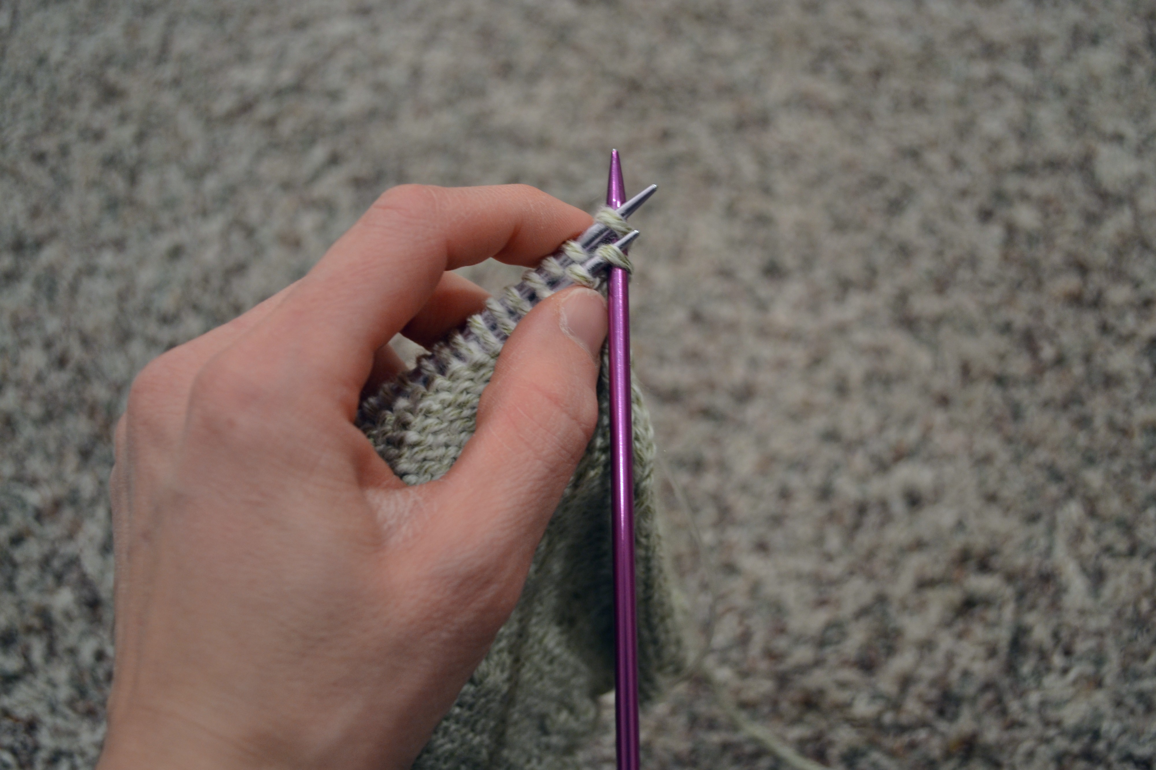 brittstitch.com free knit bonnet pattern and tutorial