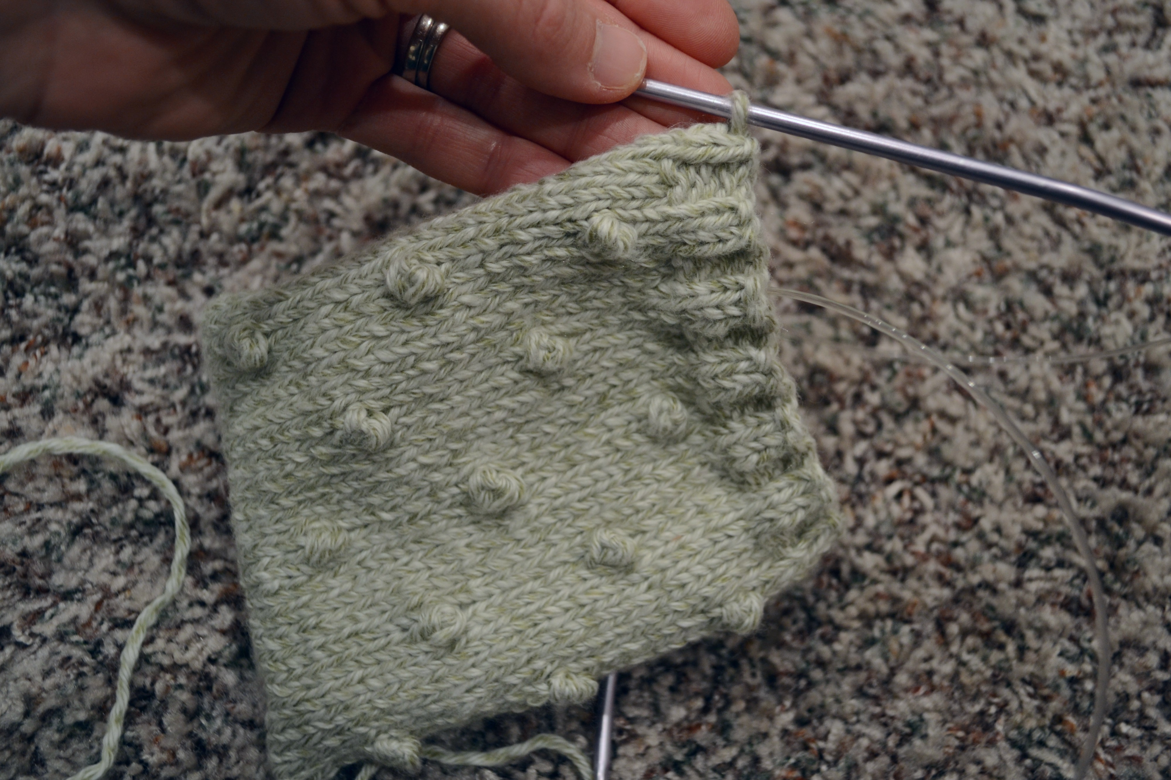 brittstitch.com free knit bonnet pattern and tutorial